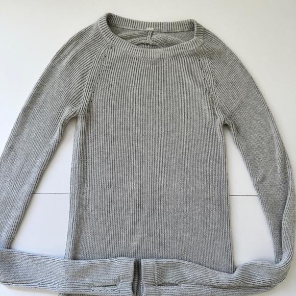 Lululemon Cabin Yogi Long Sleeve Heathered Medium Gray Sweater Shirt Top Sz 2 - Picture 10 of 14
